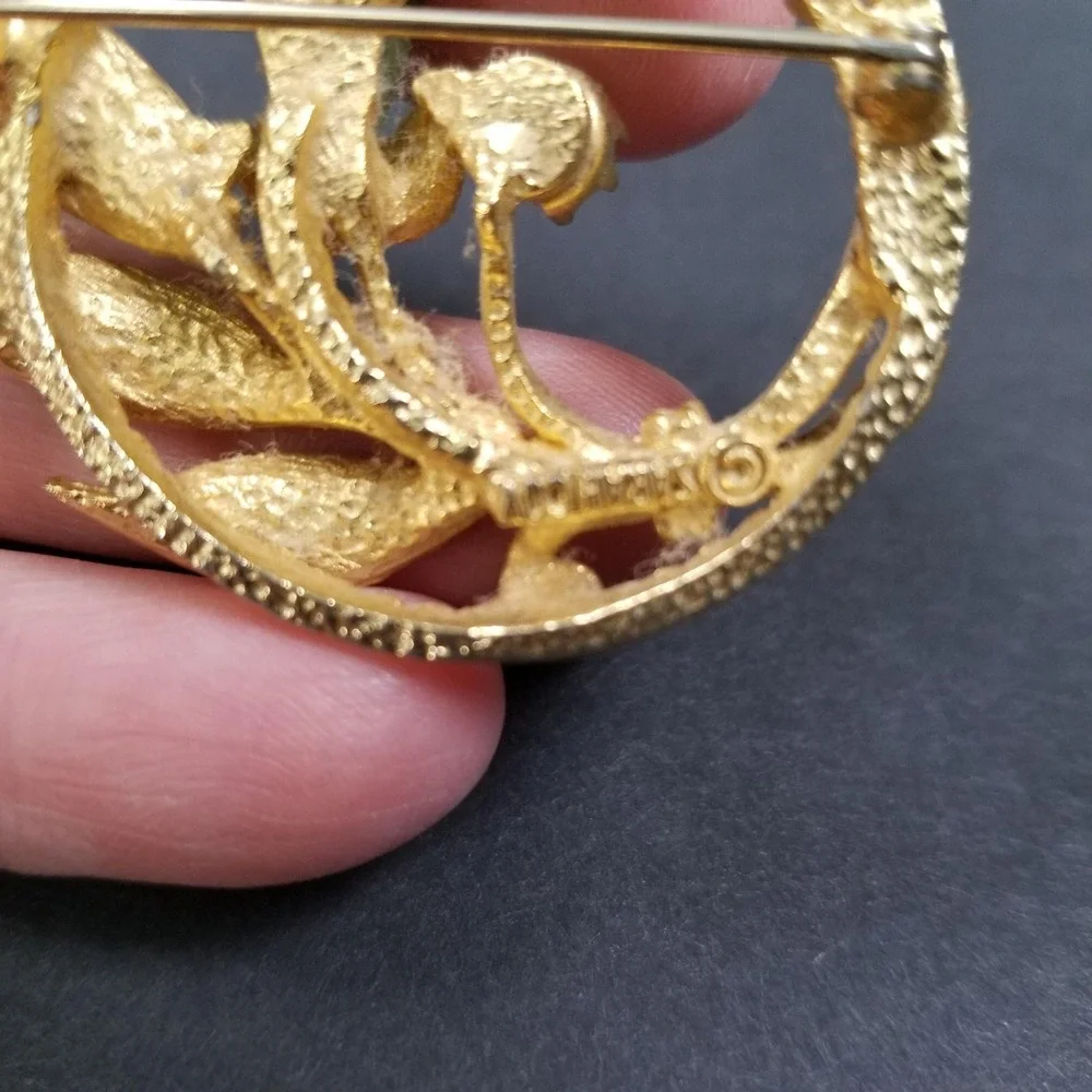 Vintage Sarah Coventry Jade Garden brooch from 1966 Missing‎ Faux Pearl